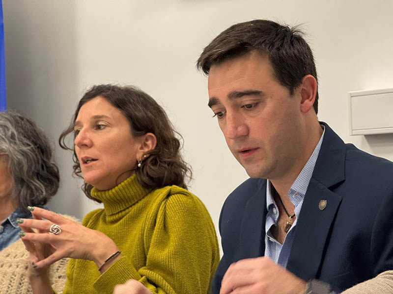 LA SENADORA DI GREGORIO IMPULSÓ UN ACUERDO PARA QUE LAS INSTITUCIONES PUEDAN CERTIFICAR DOCUMENTACIÓN DE MANERA GRATUITA EN CADA LOCALIDAD