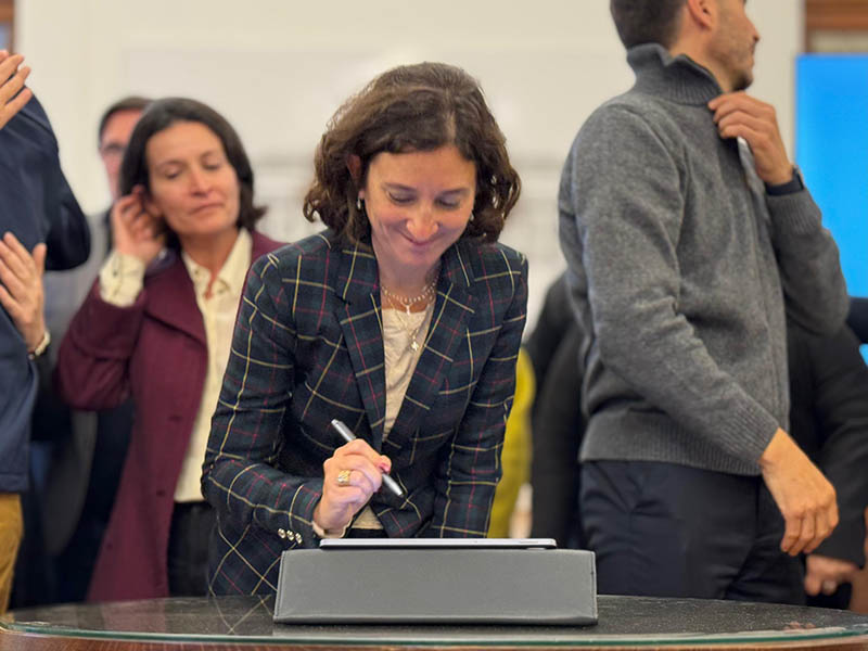 DI GREGORIO GESTIONÓ CINCO NUEVAS AULAS PARA EL DEPARTAMENTO GENERAL LÓPEZ