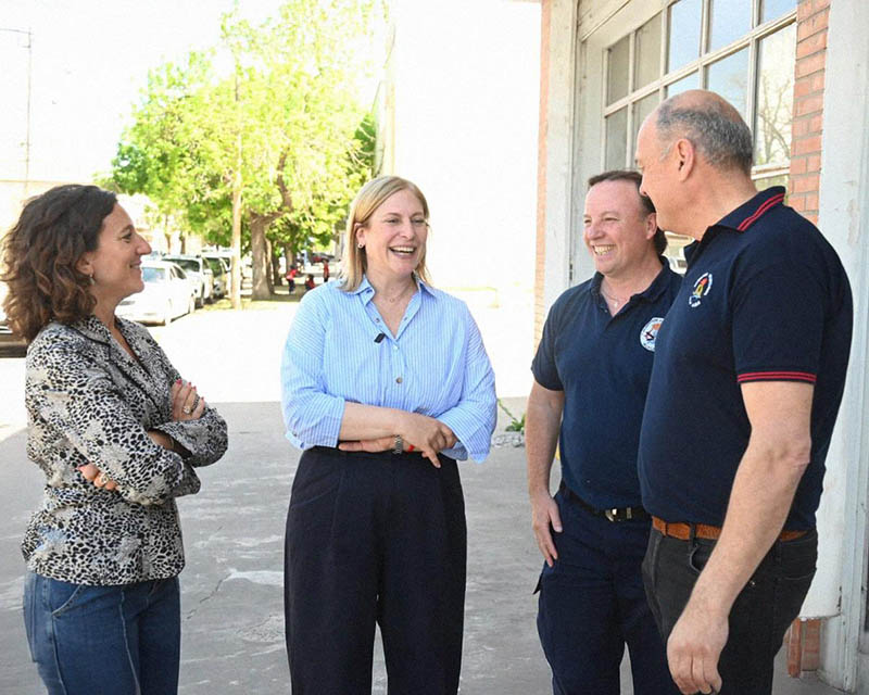 DI GREGORIO: “EL DOMINGO VOTAMOS LA ‘U’ Y A GISELA SCAGLIA PARA DEFENDER A SANTA FE EN EL CONGRESO”