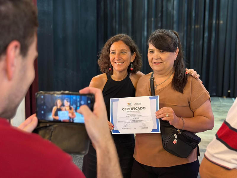 LETICIA DI GREGORIO IMPULSA NUEVOS CURSOS DE OFICIOS EN LA REGIÓN 